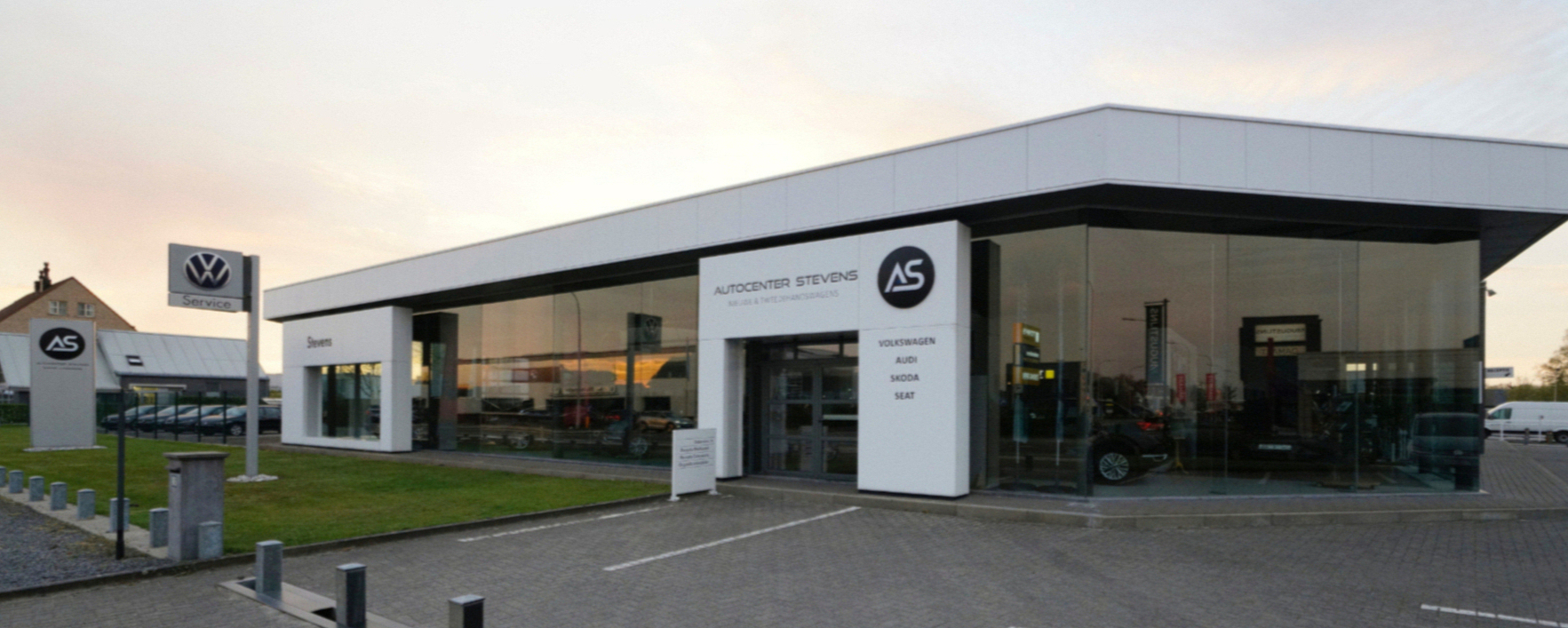 Autocenter Stevens, het familiebedrijf met een hart voor mobiliteit! Van harte welkom!