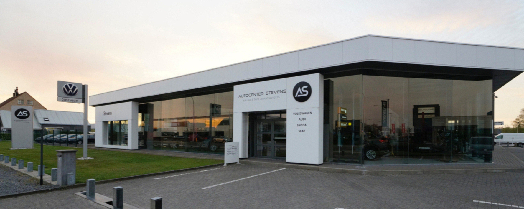 Autocenter Stevens, het familiebedrijf met een hart voor mobiliteit! Van harte welkom!